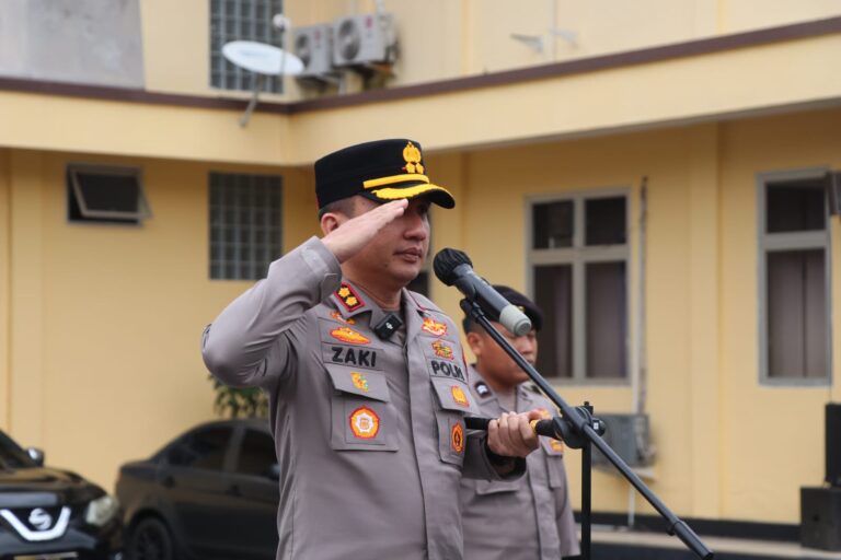 Kapolres Lebak Polda Banten Dalam Apel Pimpinan Tekankan: "Jauhi Pelanggaran" 33 IMG 20250206 WA0164